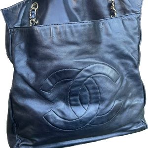 Chanel tote